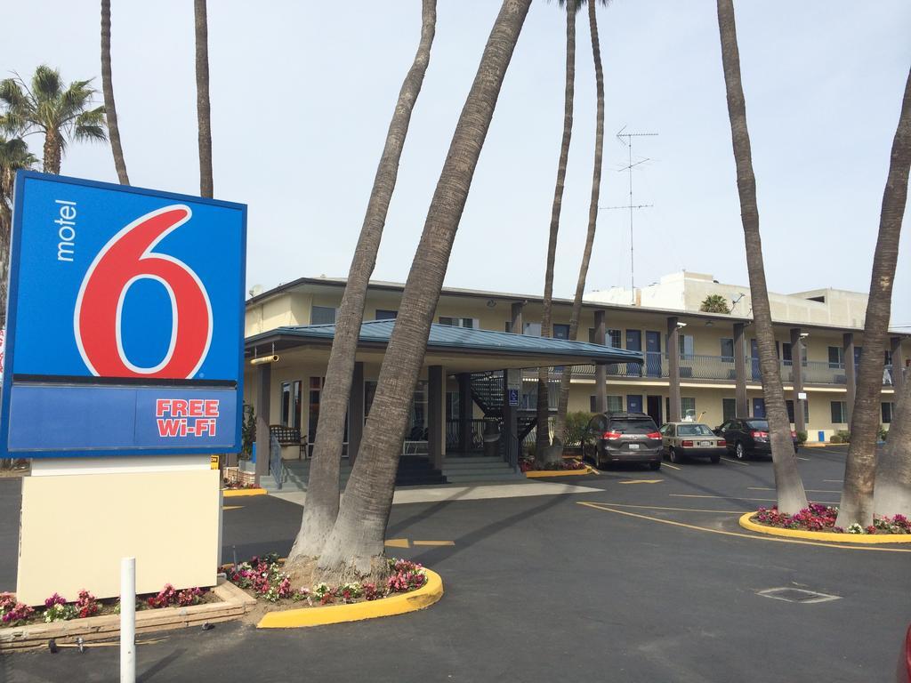 Motel 6 San Diego, Ca Airport Harbor Exteriör bild