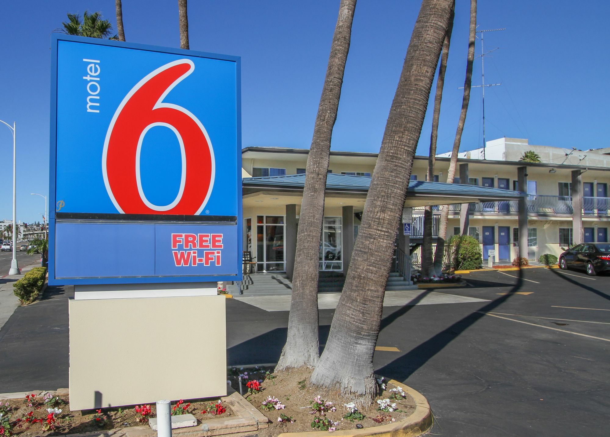 Motel 6 San Diego, Ca Airport Harbor Exteriör bild